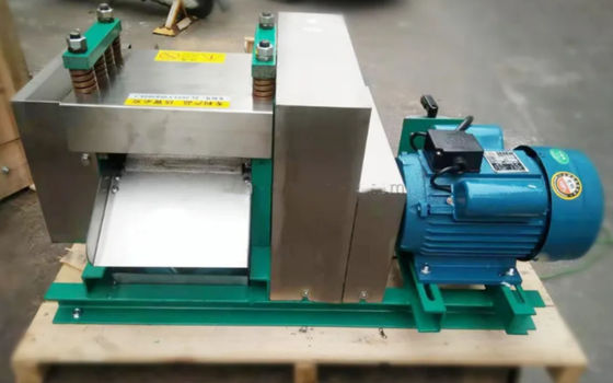Großer industrieller Sugar Cane Juicer Squeezer Machine 0.5T - 4T